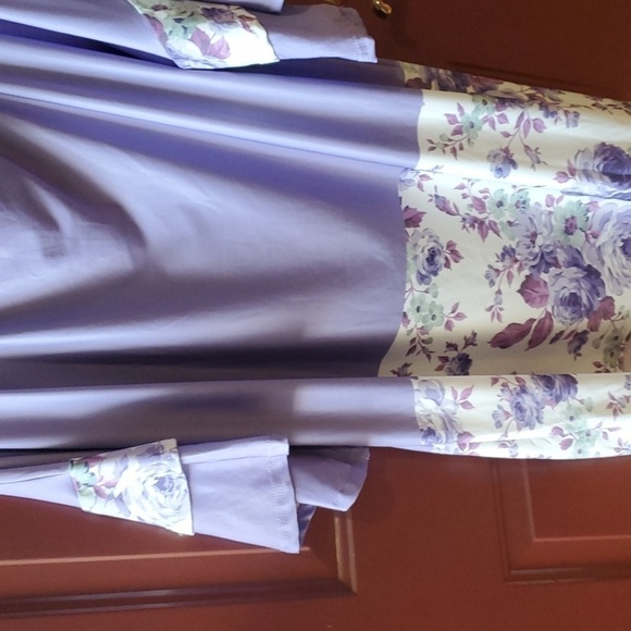 Lily by Firmiana oversized lavender and floral tunic XL - Picture 8 of 10
